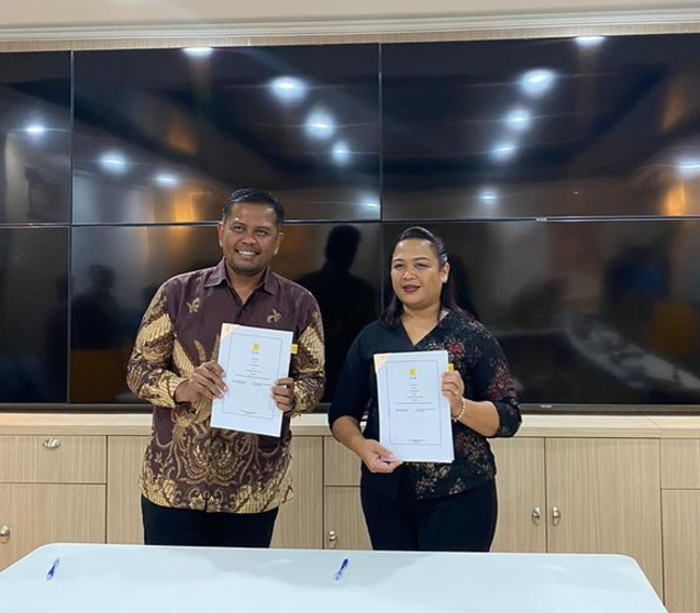 Penandatanganan Perjanjian Kerjasama Pengadaan Jasa Layanan Perjalanan Dinas Luar Negeri